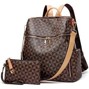 SALE!!! NWT BACKPACK AND WRISTLET